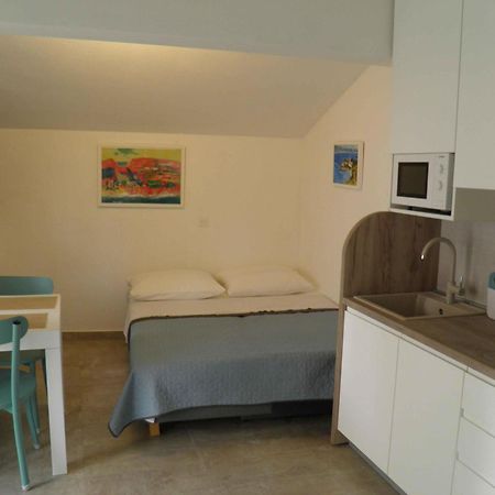 Apartments Marcic Bol Zewnętrze zdjęcie