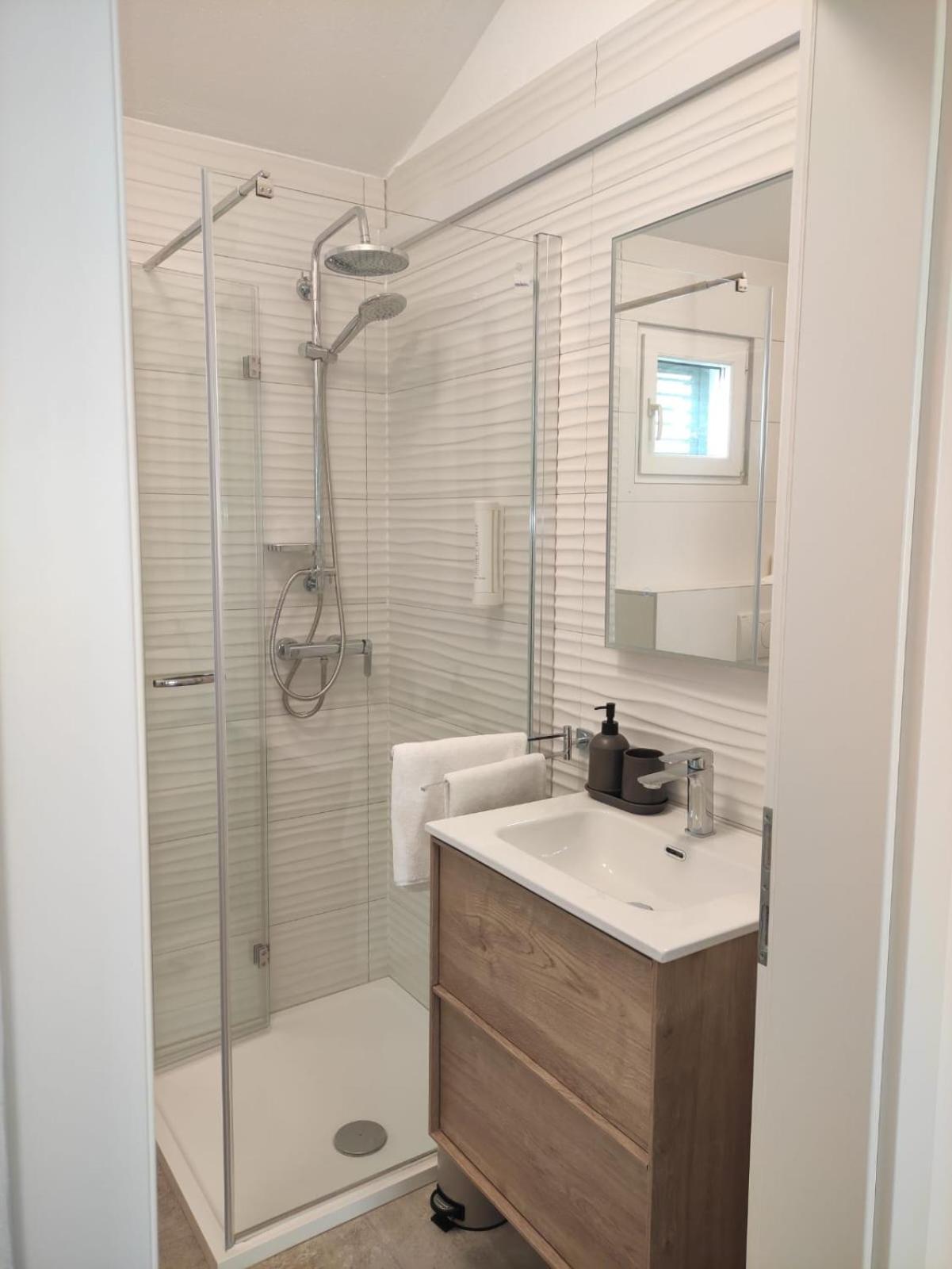 Apartments Marcic Bol Zewnętrze zdjęcie