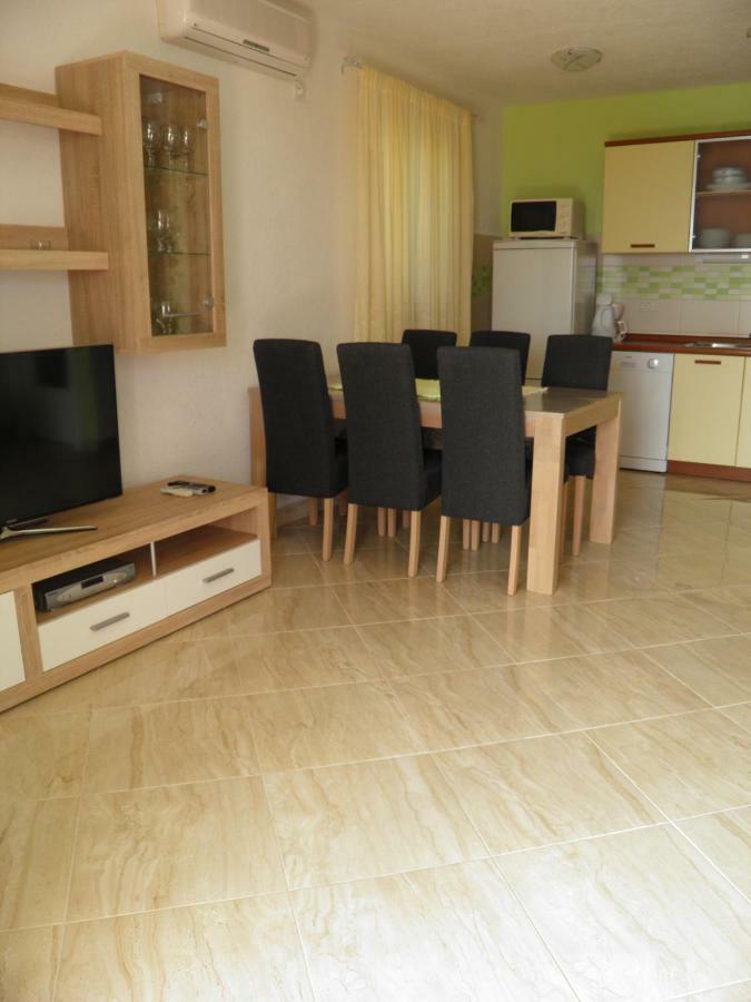 Apartments Marcic Bol Zewnętrze zdjęcie